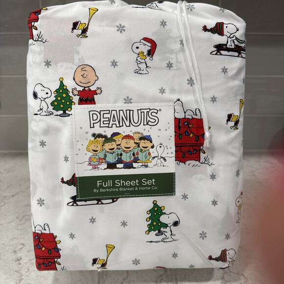 Christmas Peanuts SNOOPY FULL Bed 4 pc Sheet Set Berkshire Blanket & Home Co NEW - Picture 1 of 8